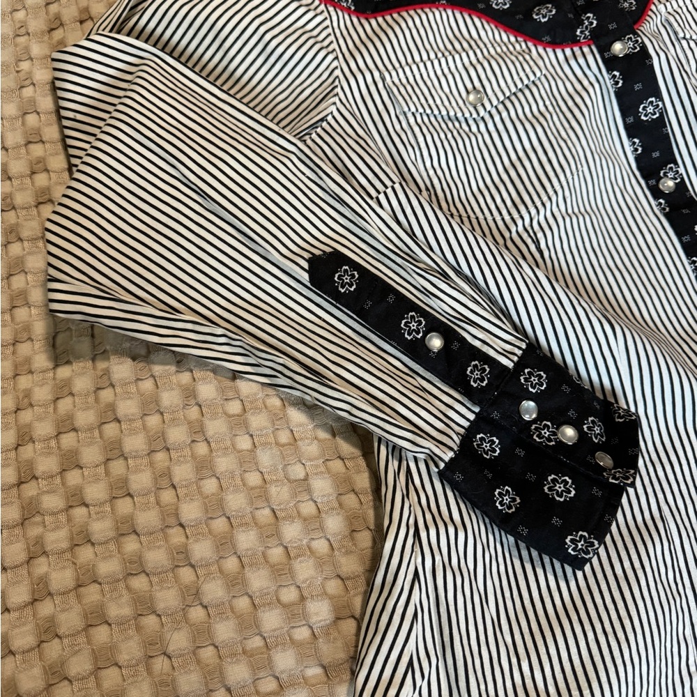 Vintage Roper Pearl Snap - Picture 3 of 3